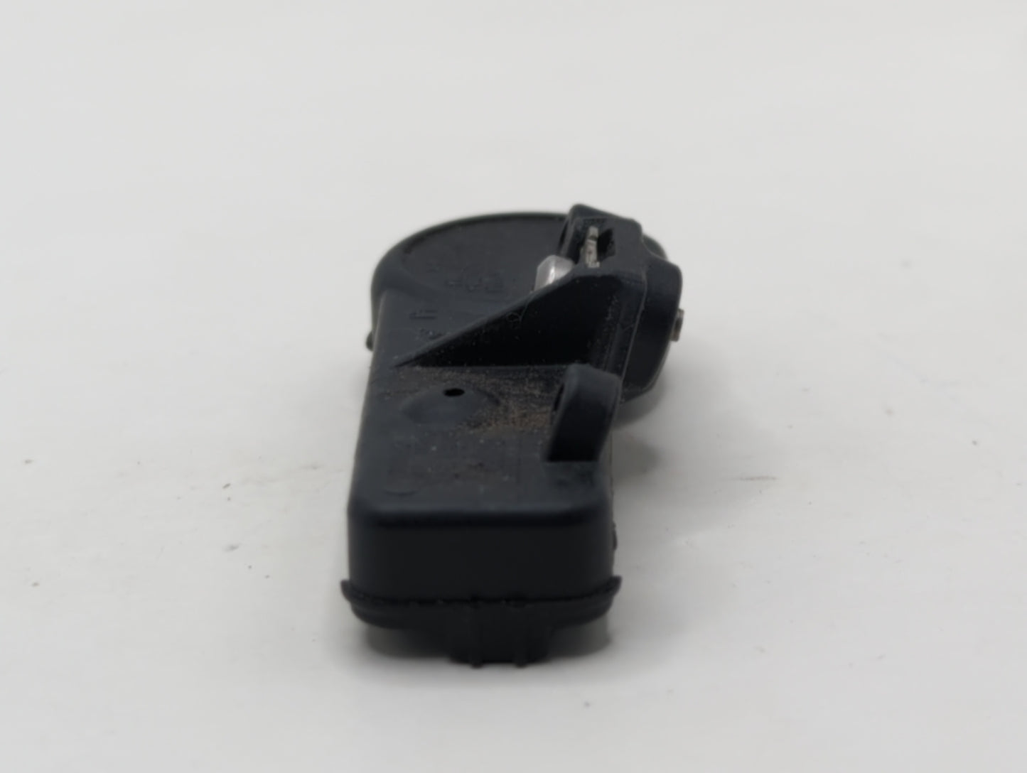 2024 Chevrolet Express 3500 Tire Pressure Monitoring System Sensor Tpms - Oemusedautoparts1.com