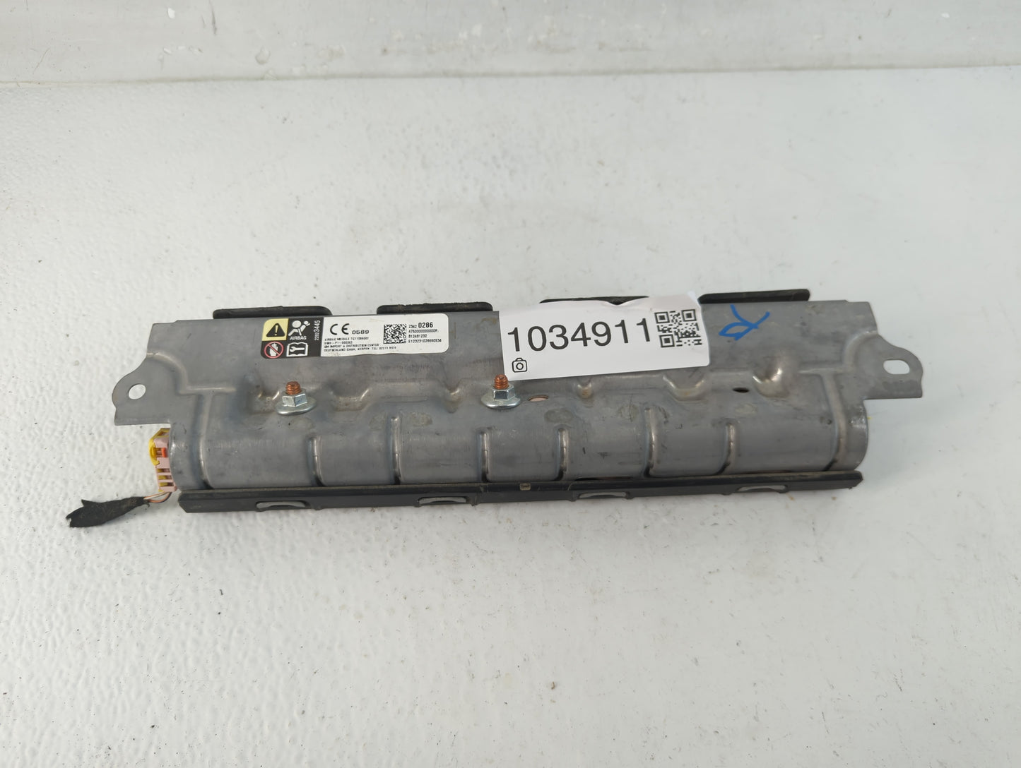 2016-2021 Chevrolet Malibu Air Bag Driver Left Knee OEM P/N:23420286 Fits Fits 2016 2017 2018 2019 2020 2021 OEM Used Auto P