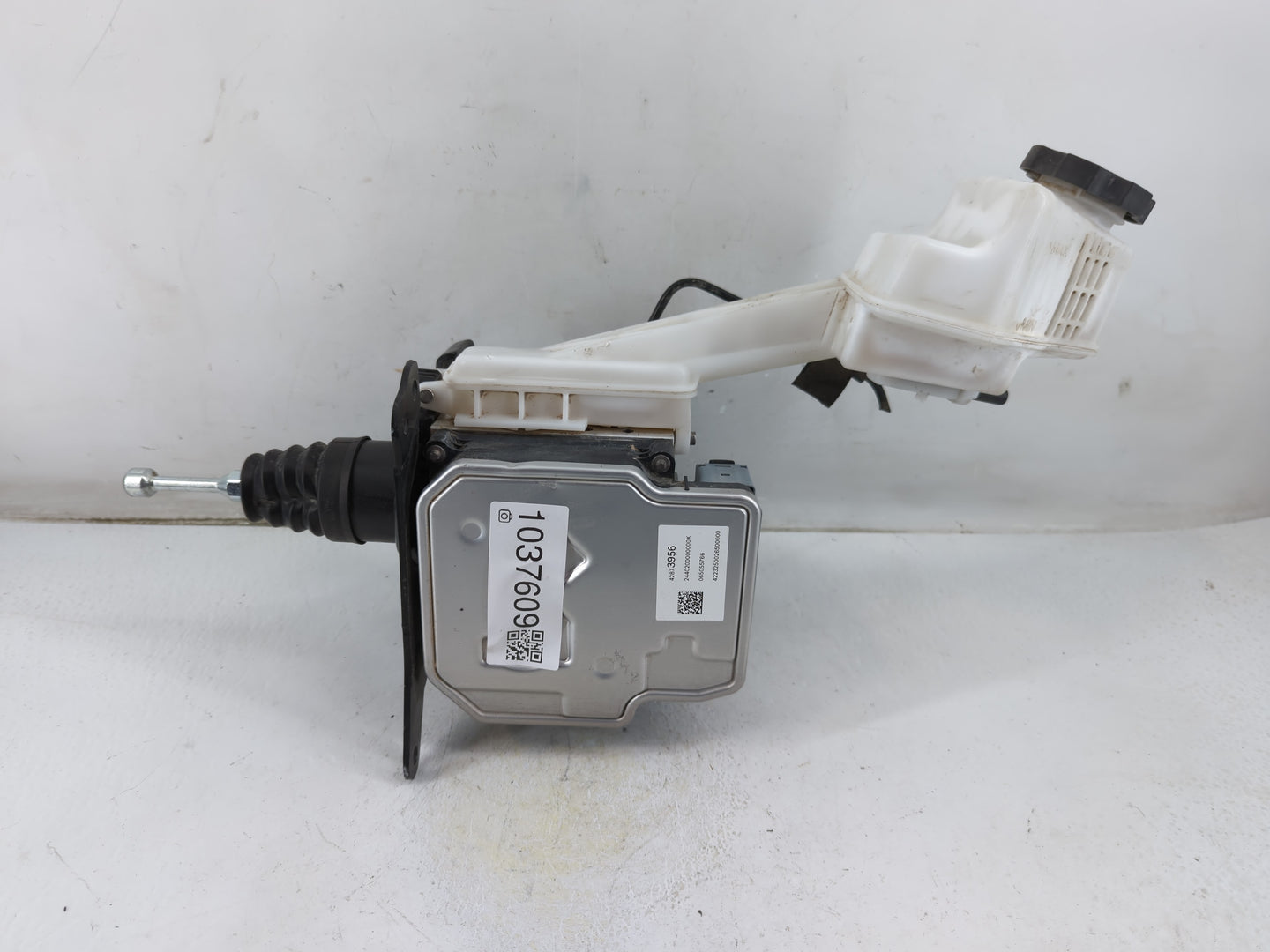 2024 Chevrolet Malibu ABS Pump Control Module Replacement P/N:42873956 Fits OEM Used Auto Parts - Oemusedautoparts1.com