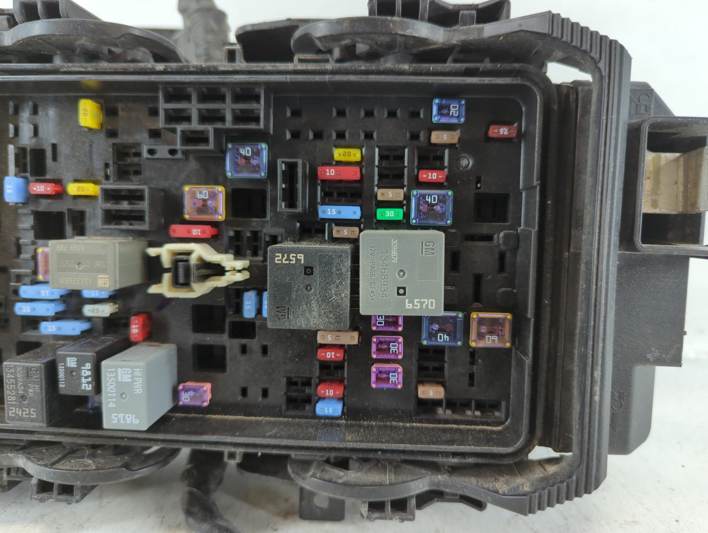 2024 Chevrolet Malibu Fusebox Fuse Box Panel Relay Module P/N:85114017 Fits OEM Used Auto Parts - Oemusedautoparts1.com