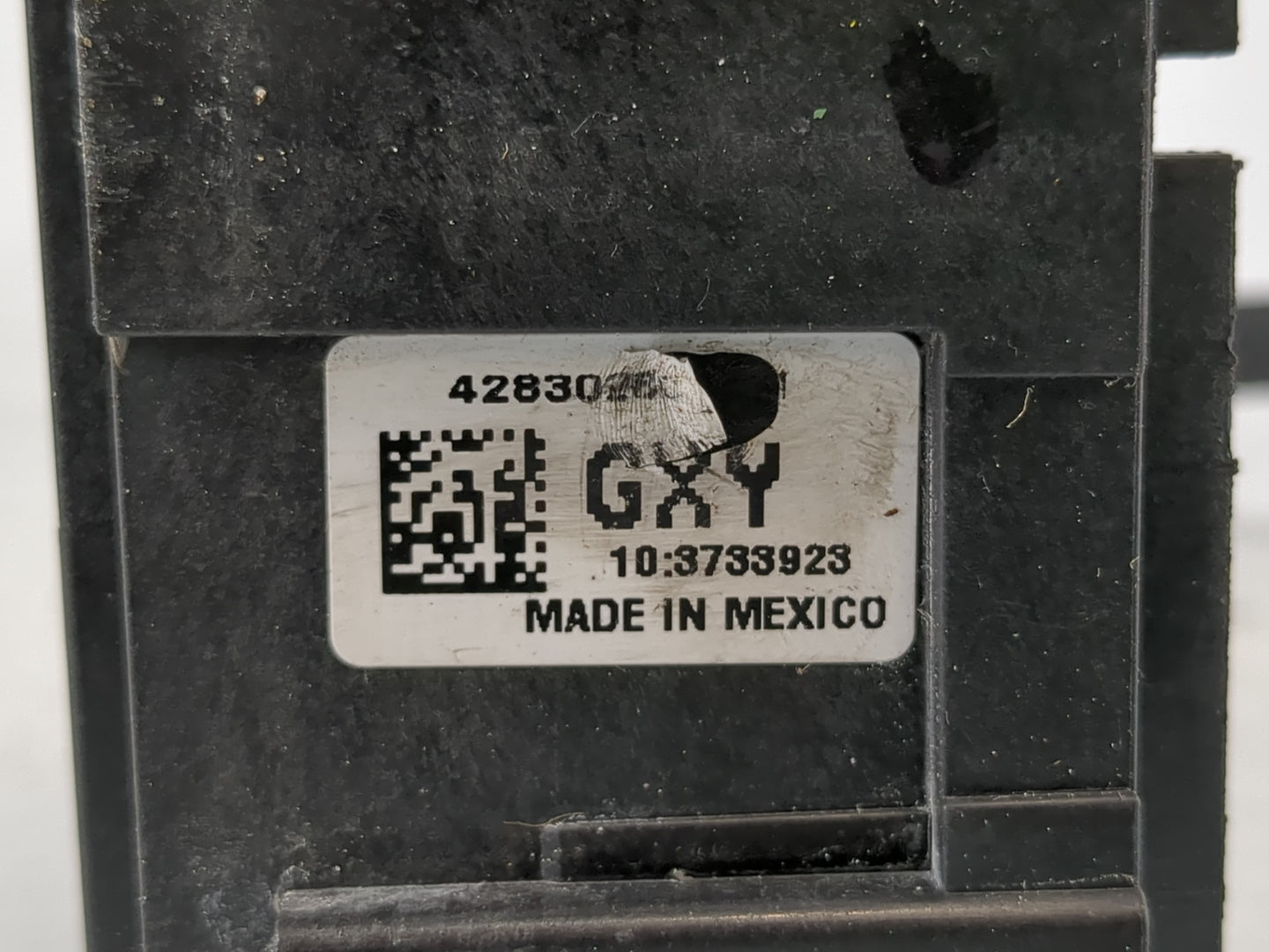 2024 Chevrolet Malibu Fusebox Fuse Box Panel Relay Module P/N:4283026GXY Fits OEM Used Auto Parts - Oemusedautoparts1.com