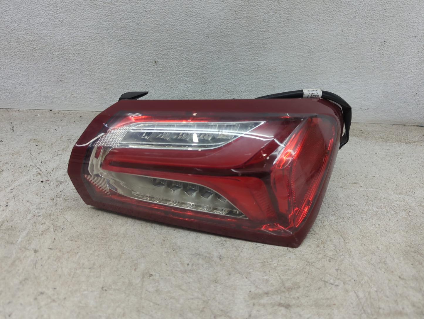 2019-2021 Chevrolet Malibu Tail Light Assembly Passenger Right OEM P/N:84595943 Fits Fits 2019 2020 2021 OEM Used Auto Parts