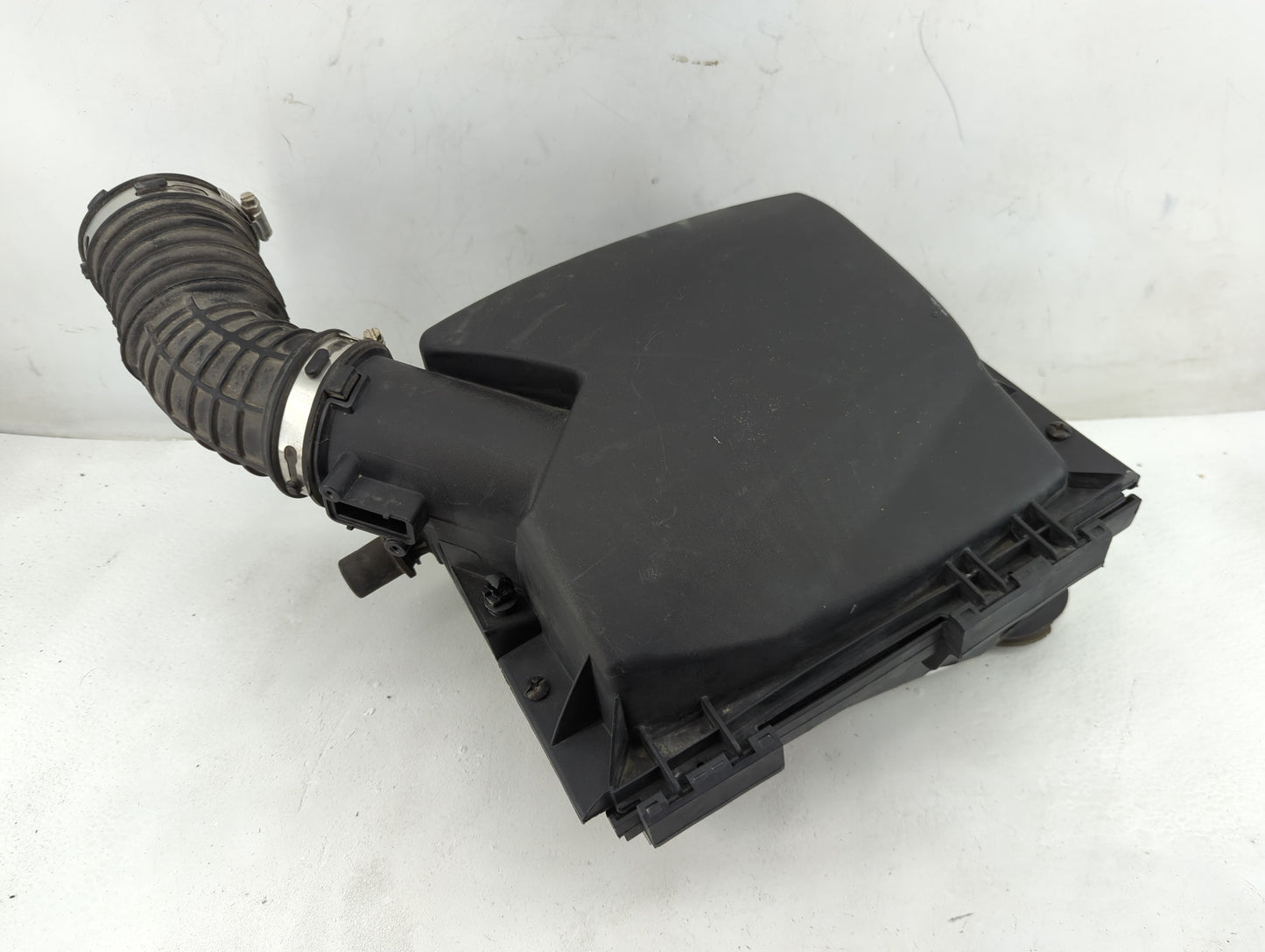 2016-2021 Chevrolet Malibu Air Cleaner Intake-duct Hose Tube - Oemusedautoparts1.com