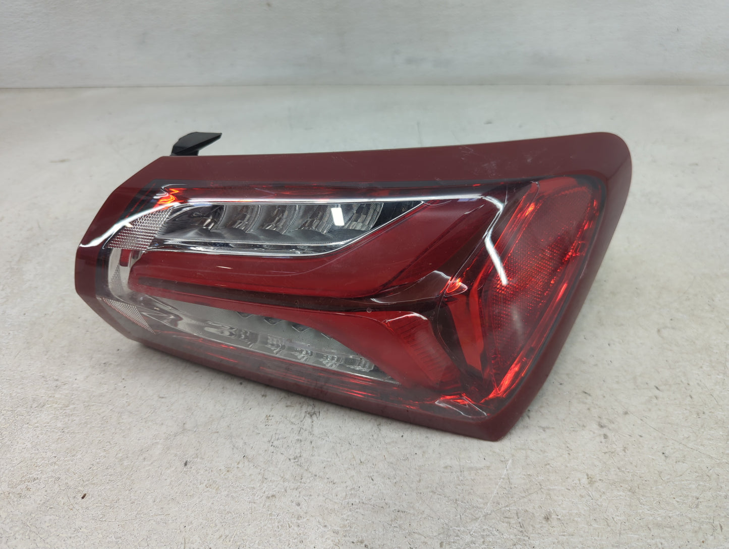 2019-2021 Chevrolet Malibu Tail Light Assembly Passenger Right OEM P/N:84595943 Fits Fits 2019 2020 2021 OEM Used Auto Parts