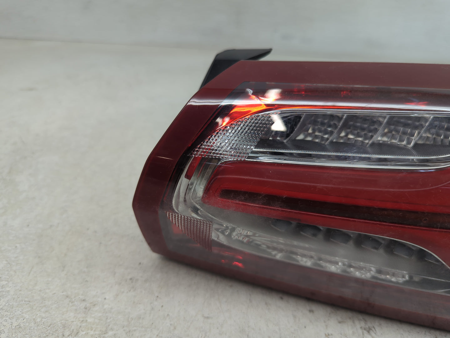 2019-2021 Chevrolet Malibu Tail Light Assembly Passenger Right OEM P/N:84595943 Fits Fits 2019 2020 2021 OEM Used Auto Parts