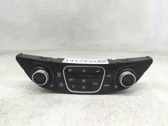 compare product 2018-2021 Chevrolet Malibu Climate Control Module Temperature AC/Heater Replacement P/N:000235226 84684288 Fits OEM Used Auto Parts