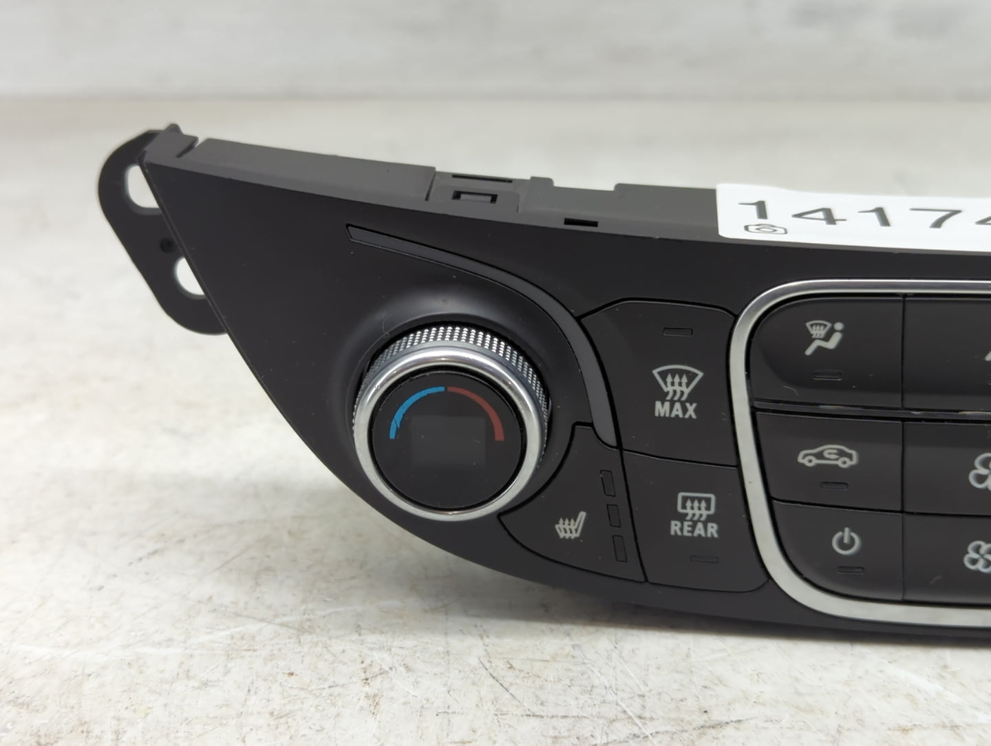 2018-2021 Chevrolet Malibu Climate Control Module Temperature AC/Heater Replacement P/N:000235226 84684288 Fits OEM Used Aut
