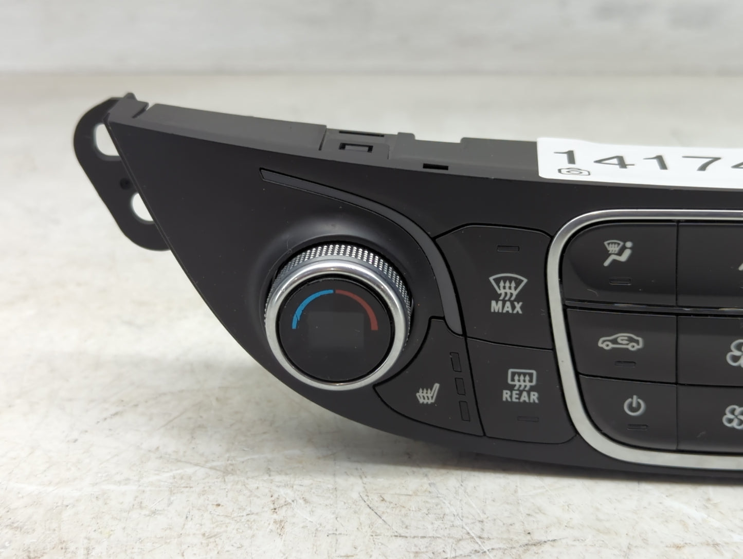2018-2021 Chevrolet Malibu Climate Control Module Temperature AC/Heater Replacement P/N:000235226 84684288 Fits OEM Used Aut