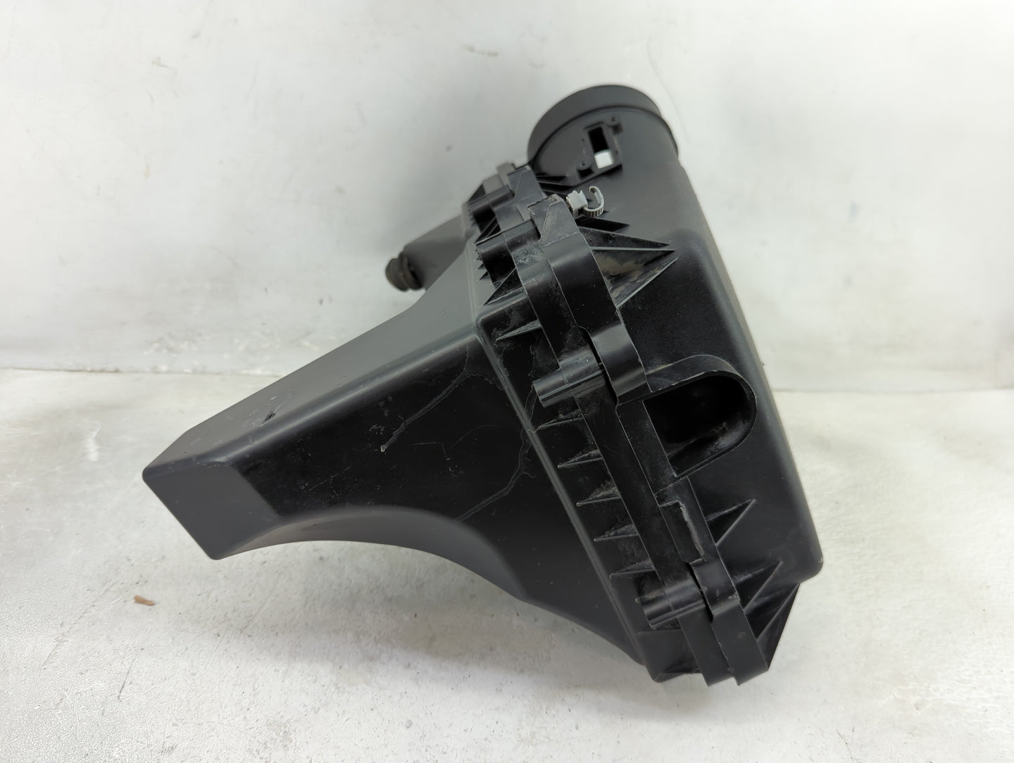 2016-2021 Chevrolet Malibu Air Cleaner Intake-duct Hose Tube - Oemusedautoparts1.com