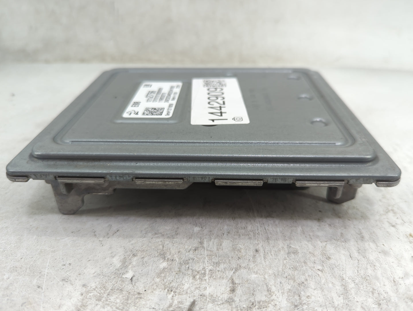 2020-2021 Chevrolet Malibu PCM Engine Control Computer ECU ECM PCU OEM P/N:12732756 12719250 Fits Fits 2020 2021 2022 OEM Us