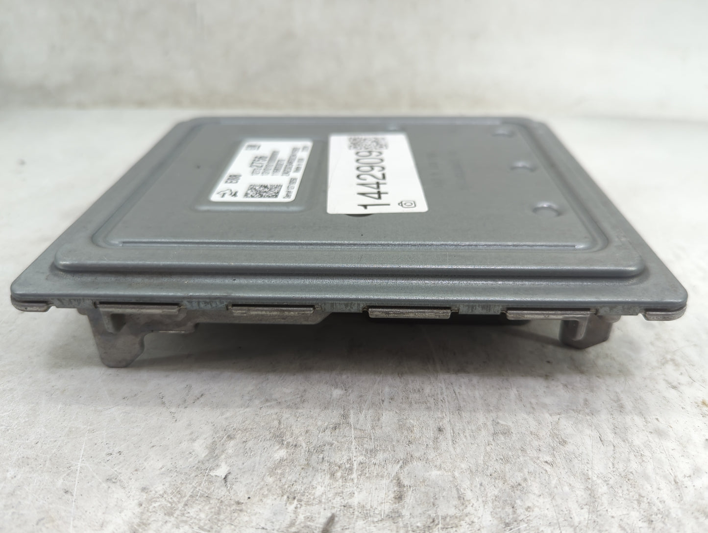 2020-2021 Chevrolet Malibu PCM Engine Control Computer ECU ECM PCU OEM P/N:12732756 12719250 Fits Fits 2020 2021 2022 OEM Us