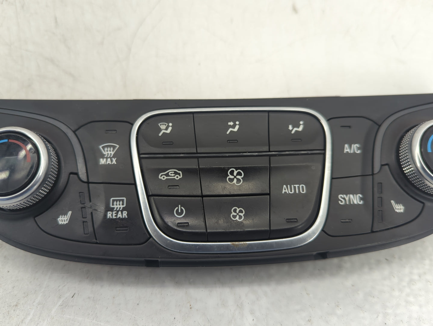 2018-2021 Chevrolet Malibu Climate Control Module Temperature AC/Heater Replacement P/N:84684288 7370200000000X Fits OEM Use