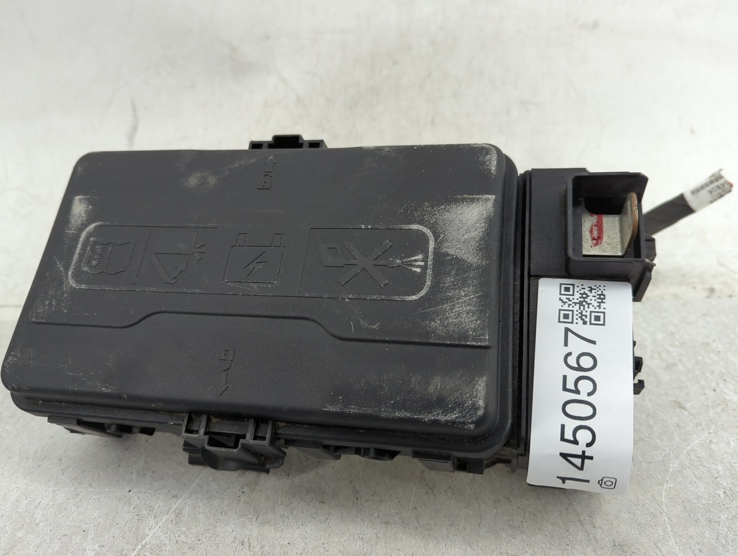2024 Chevrolet Malibu Fusebox Fuse Box Panel Relay Module Fits OEM Used Auto Parts - Oemusedautoparts1.com