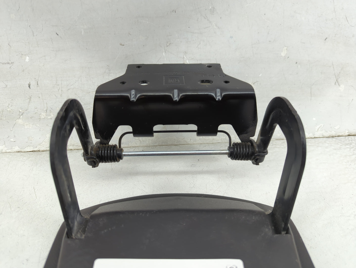 2024 Chevrolet Malibu Center Console Armrest Cover Lid P/N:1251040 Fits OEM Used Auto Parts - Oemusedautoparts1.com