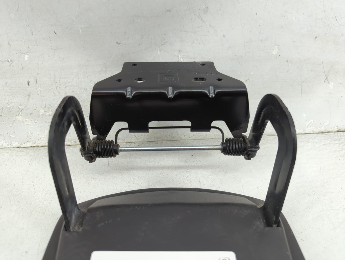 2024 Chevrolet Malibu Center Console Armrest Cover Lid P/N:1251040 Fits OEM Used Auto Parts - Oemusedautoparts1.com