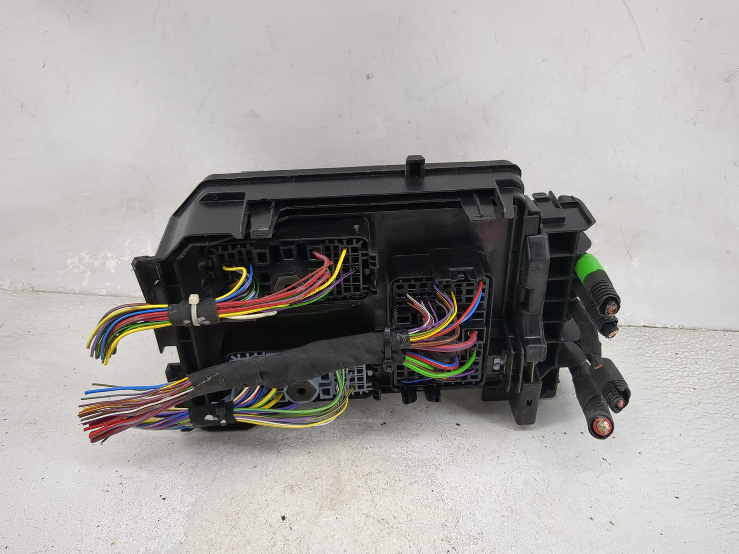 2024 Chevrolet Malibu Fusebox Fuse Box Panel Relay Module P/N:86774909 85114017, 13598347, 13598349, 13598348, 13500128 Fits