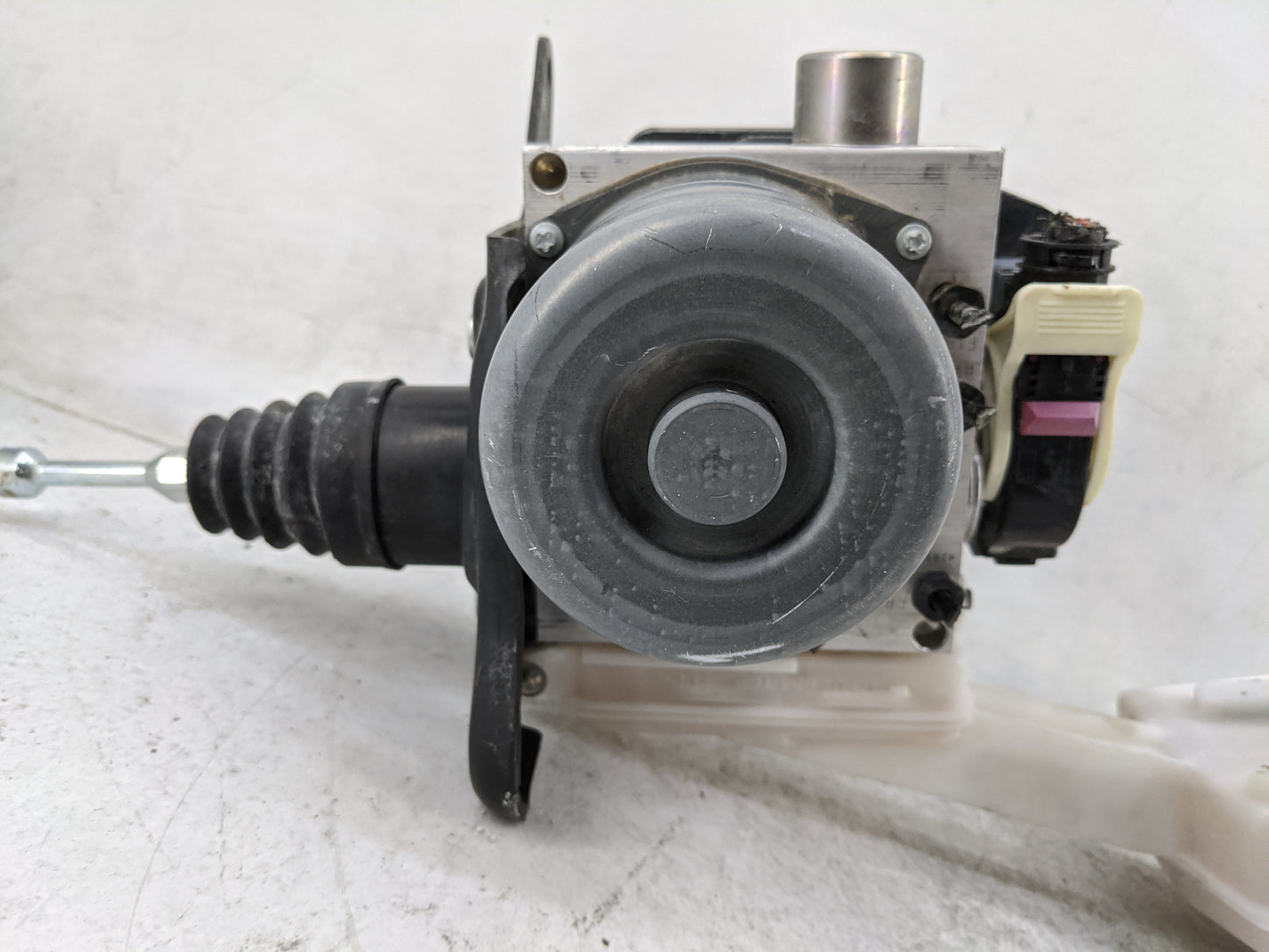 2024 Chevrolet Malibu ABS Pump Control Module Replacement P/N:0265957079 0421777 Fits OEM Used Auto Parts - Oemusedautoparts