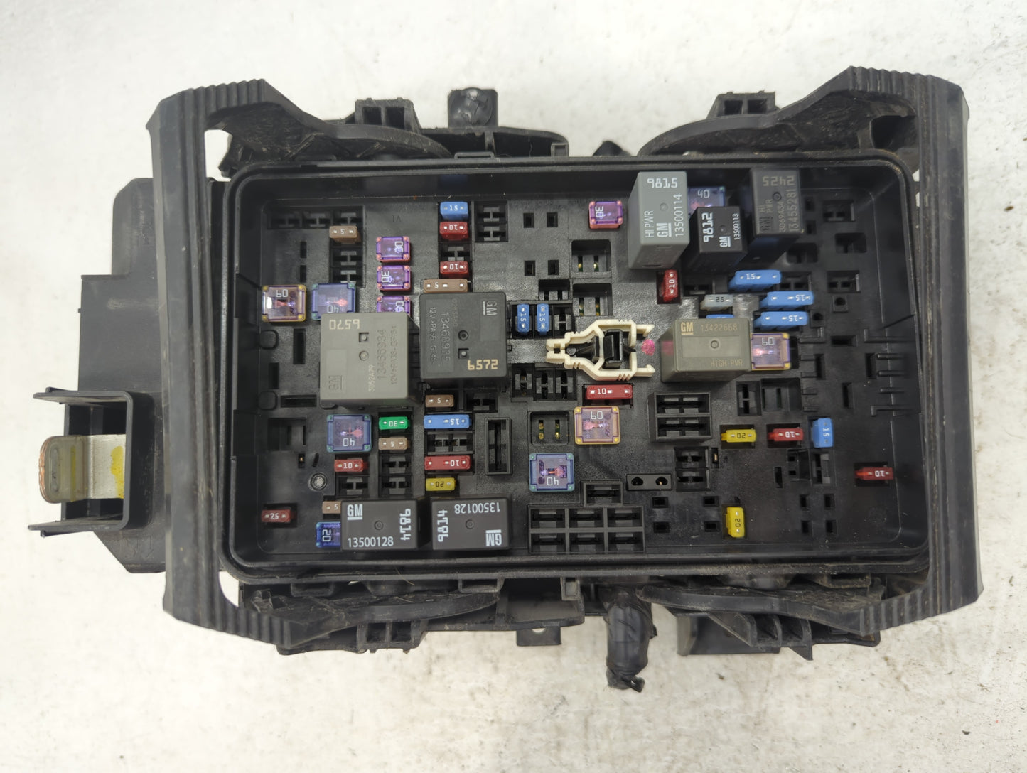 2024 Chevrolet Malibu Fusebox Fuse Box Panel Relay Module P/N:85114017 Fits OEM Used Auto Parts - Oemusedautoparts1.com