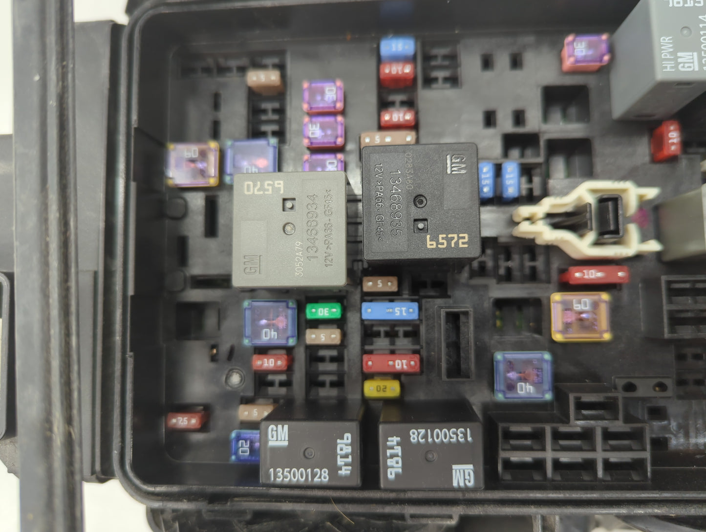 2024 Chevrolet Malibu Fusebox Fuse Box Panel Relay Module P/N:85114017 Fits OEM Used Auto Parts - Oemusedautoparts1.com
