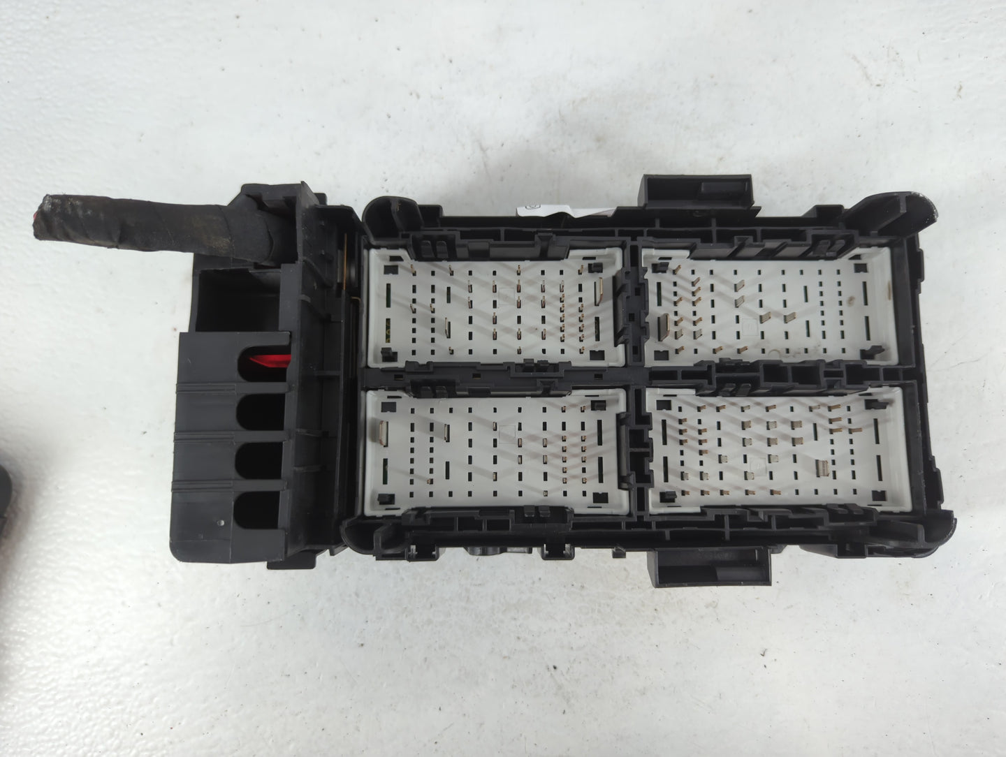 2024 Chevrolet Malibu Fusebox Fuse Box Panel Relay Module P/N:42830287 Fits OEM Used Auto Parts - Oemusedautoparts1.com