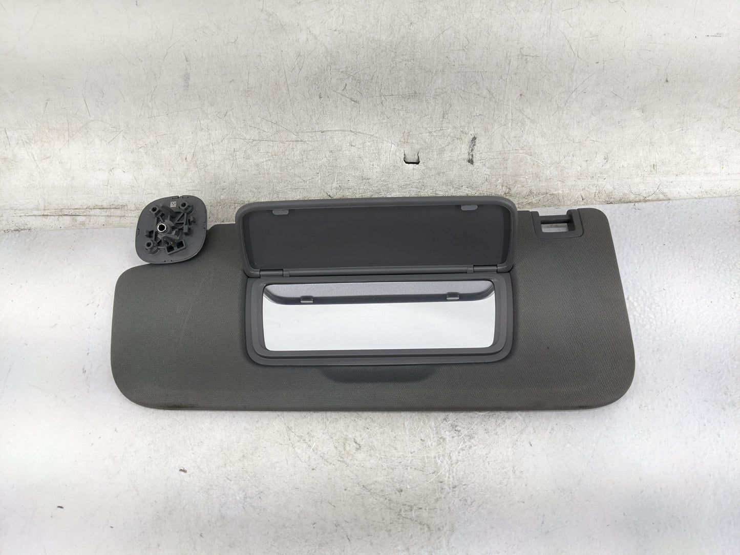 2019-2022 Chevrolet Silverado 1500 Sun Visor Shade Replacement Driver Left Mirror Fits Fits 2019 2020 2021 2022 OEM Used Aut
