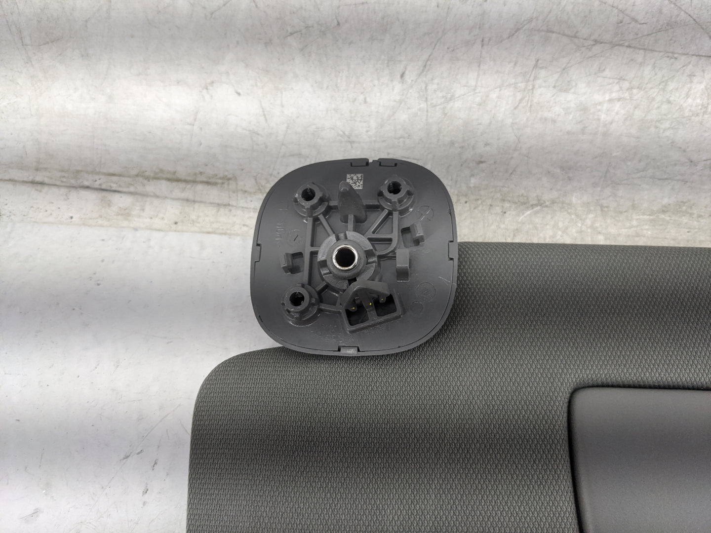 2019-2022 Chevrolet Silverado 1500 Sun Visor Shade Replacement Driver Left Mirror Fits Fits 2019 2020 2021 2022 OEM Used Aut