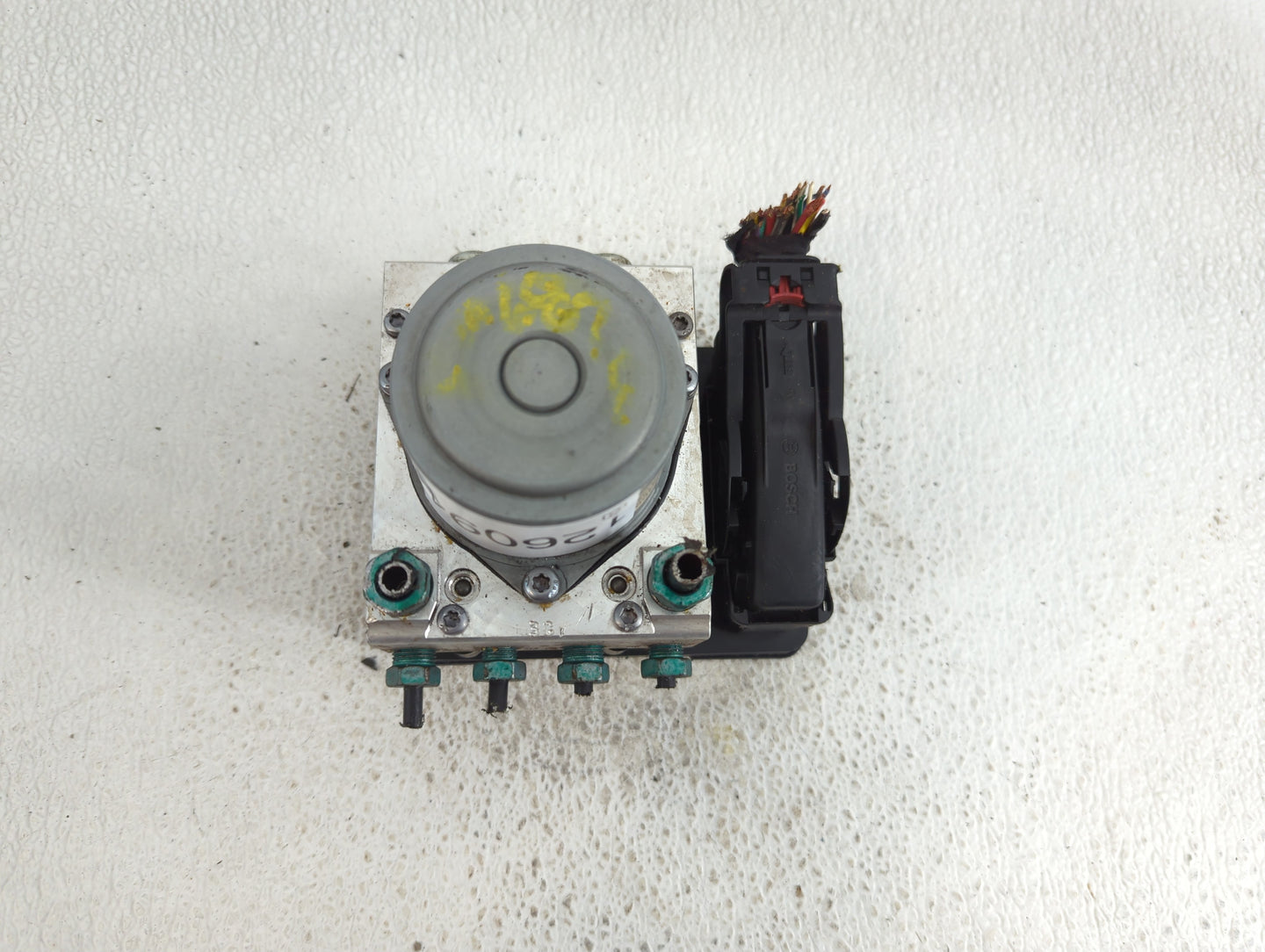 2019-2022 Chevrolet Traverse ABS Pump Control Module Replacement P/N:84503309 Fits Fits 2019 2020 2021 2022 OEM Used Auto Pa