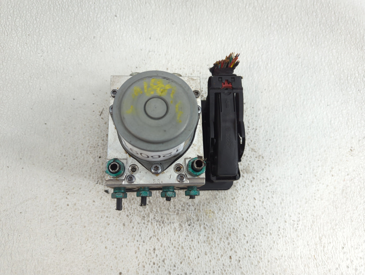 2019-2022 Chevrolet Traverse ABS Pump Control Module Replacement P/N:84503309 Fits Fits 2019 2020 2021 2022 OEM Used Auto Pa