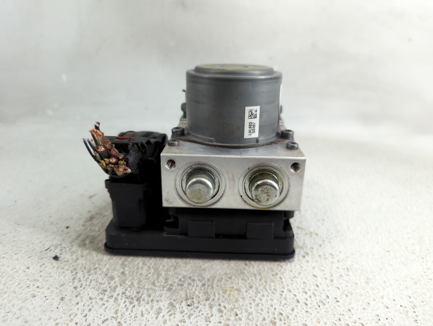 2019-2022 Chevrolet Traverse ABS Pump Control Module Replacement P/N:84503309 Fits Fits 2019 2020 2021 2022 OEM Used Auto Pa