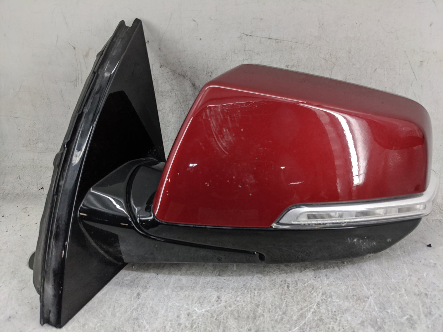 2024 Chevrolet Traverse Driver Side View Mirror - Left Door Mirror OEM Used - Oemusedautoparts1.com