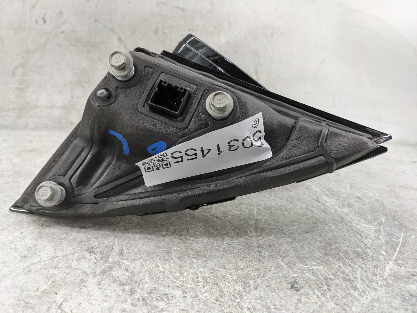 2024 Chevrolet Traverse Driver Side View Mirror - Left Door Mirror OEM Used - Oemusedautoparts1.com