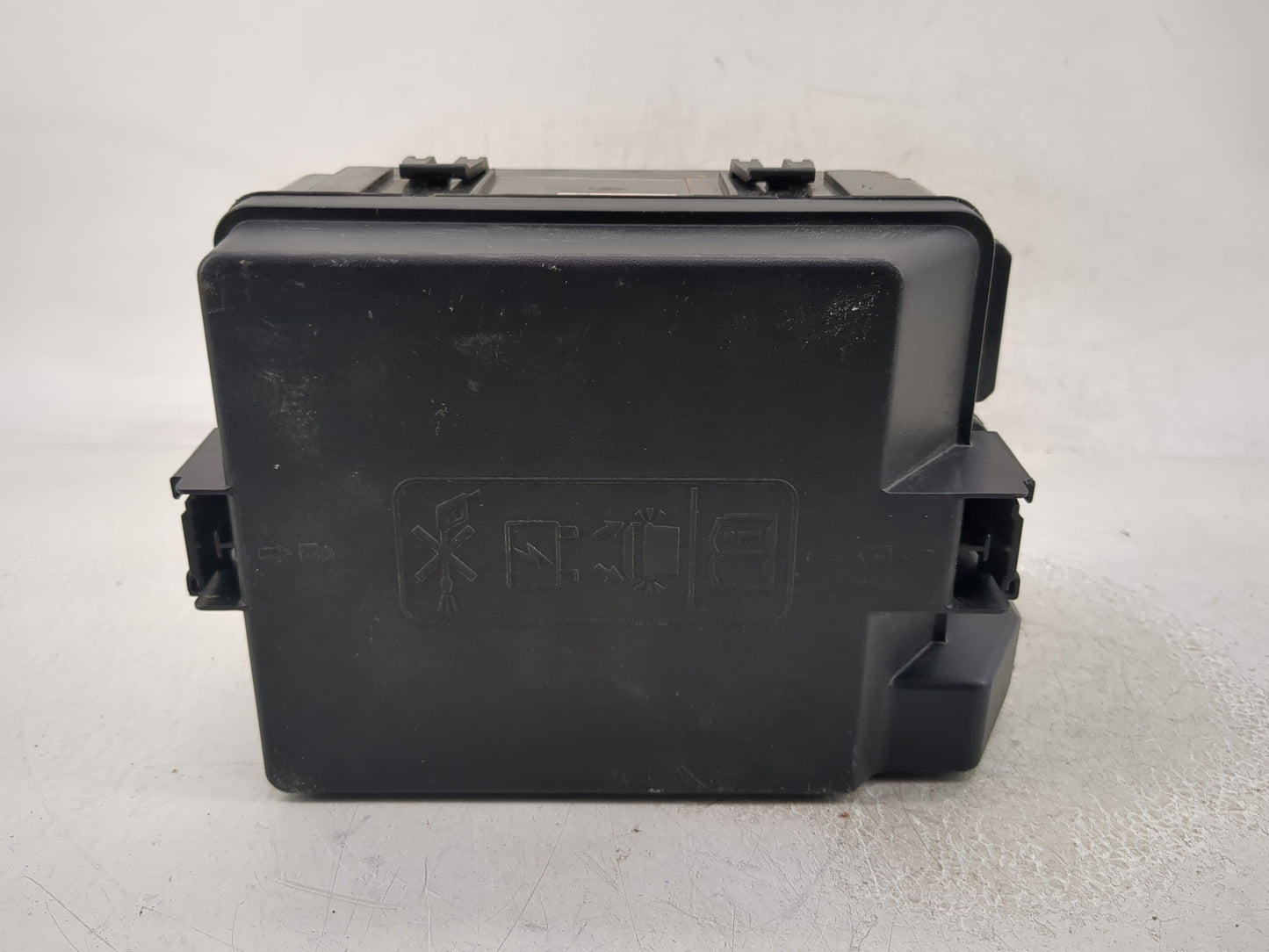 2024 Chevrolet Trax Fusebox Fuse Box Panel Relay Module P/N:42887406 Fits OEM Used Auto Parts - Oemusedautoparts1.com