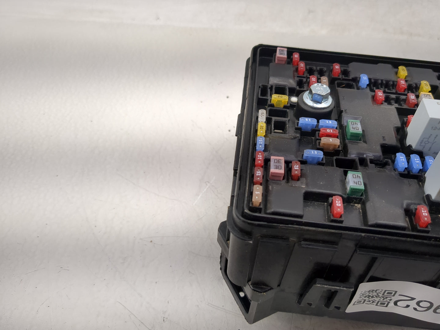 2024 Chevrolet Trax Fusebox Fuse Box Panel Relay Module P/N:42887406 Fits OEM Used Auto Parts - Oemusedautoparts1.com
