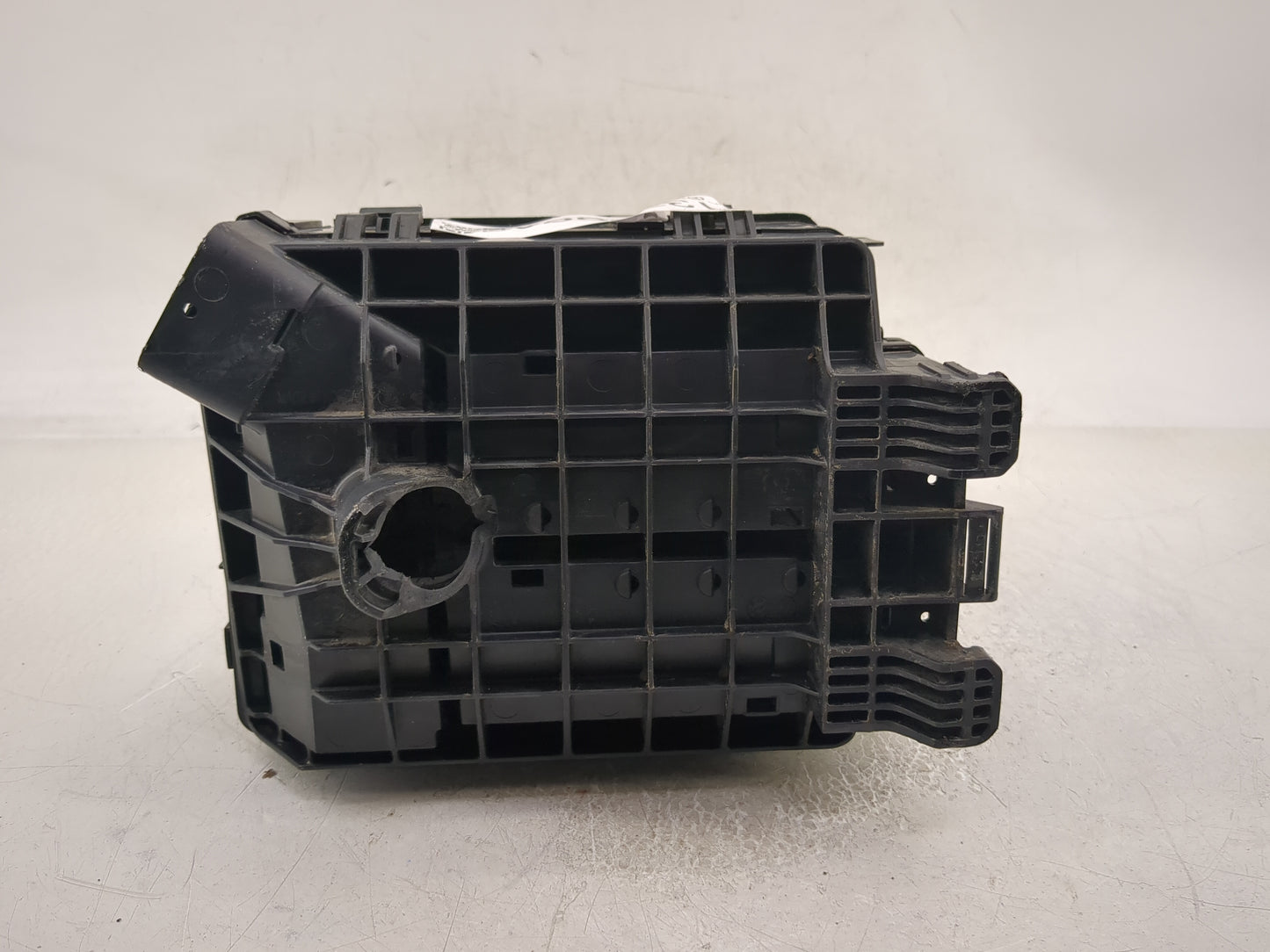2024 Chevrolet Trax Fusebox Fuse Box Panel Relay Module P/N:42887406 Fits OEM Used Auto Parts - Oemusedautoparts1.com
