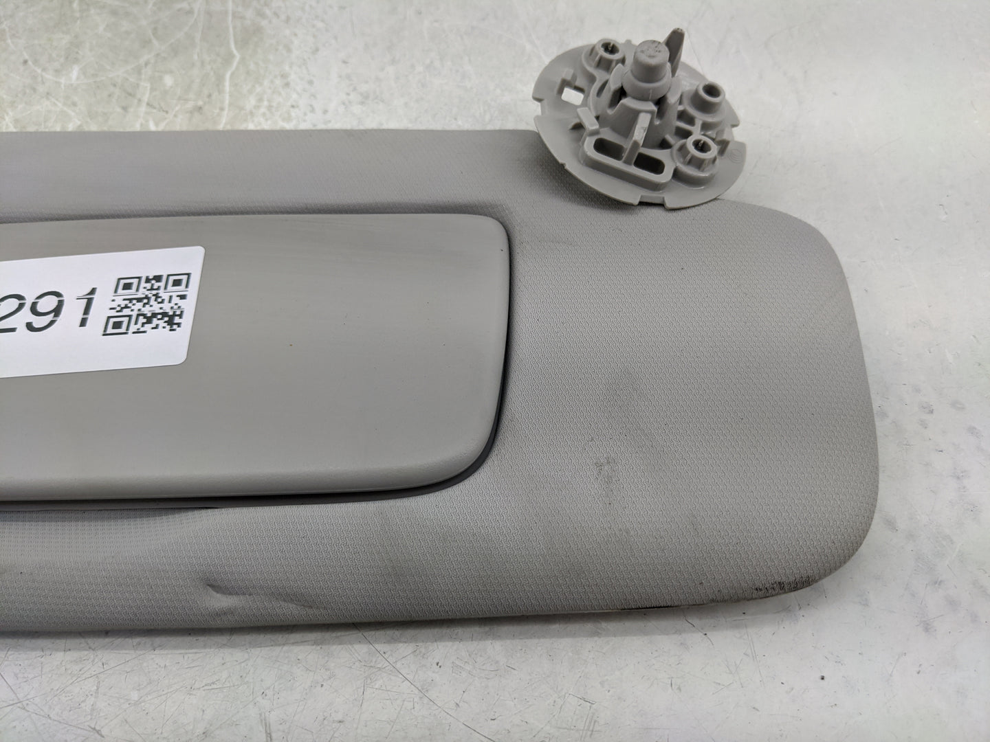 2024 Chevrolet Trax Sun Visor Shade Replacement Passenger Right Mirror Fits OEM Used Auto Parts - Oemusedautoparts1.com