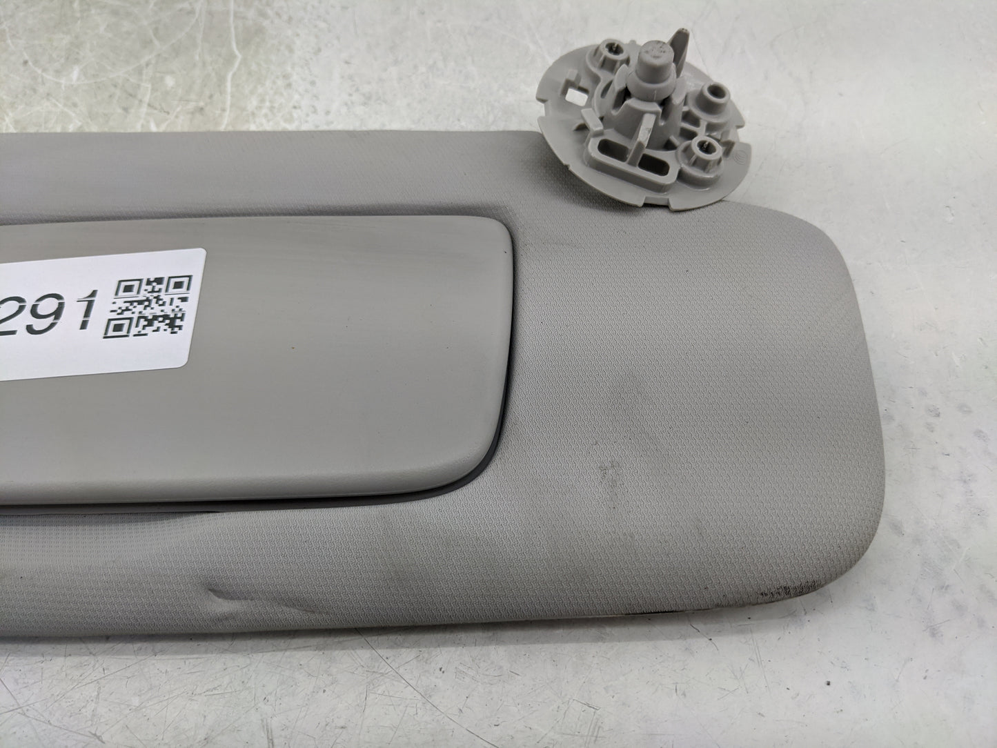 2024 Chevrolet Trax Sun Visor Shade Replacement Passenger Right Mirror Fits OEM Used Auto Parts - Oemusedautoparts1.com
