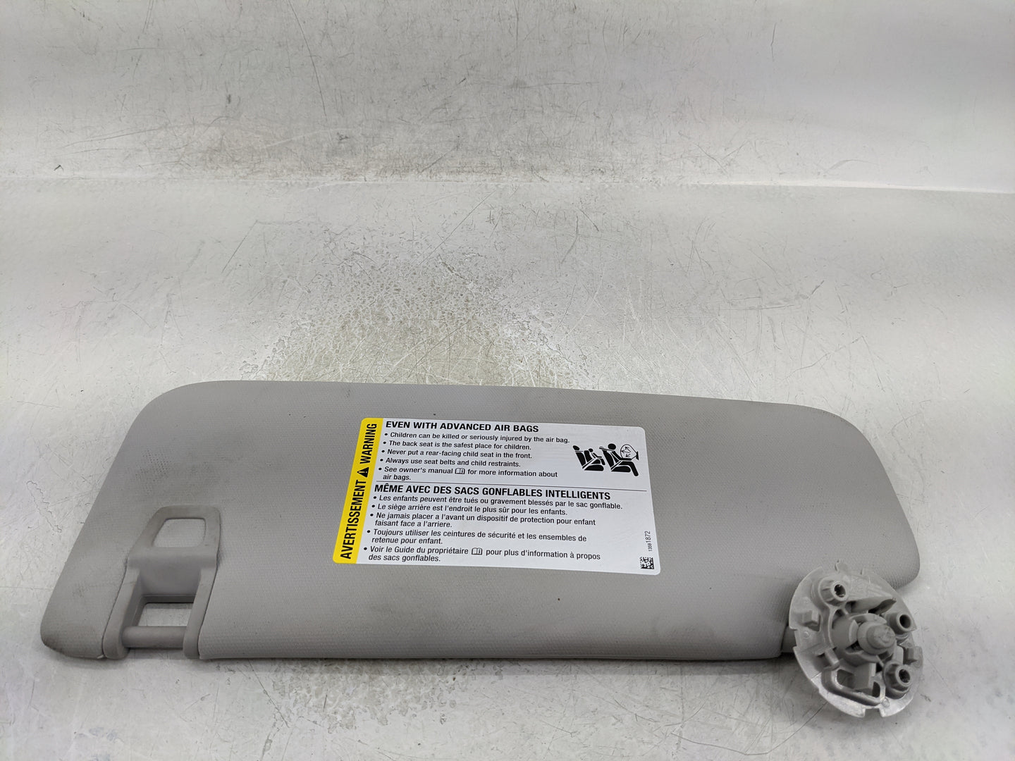 2024 Chevrolet Trax Sun Visor Shade Replacement Passenger Right Mirror Fits OEM Used Auto Parts - Oemusedautoparts1.com