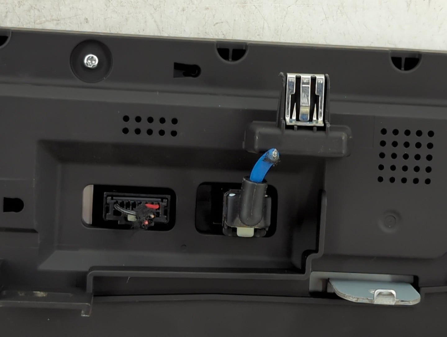 2024 Chevrolet Trax Information Display Screen Black - Oemusedautoparts1.com