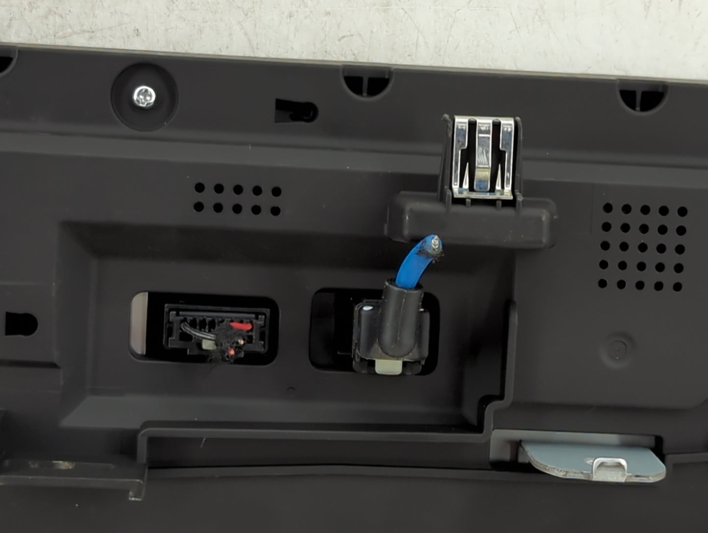 2024 Chevrolet Trax Information Display Screen Black - Oemusedautoparts1.com