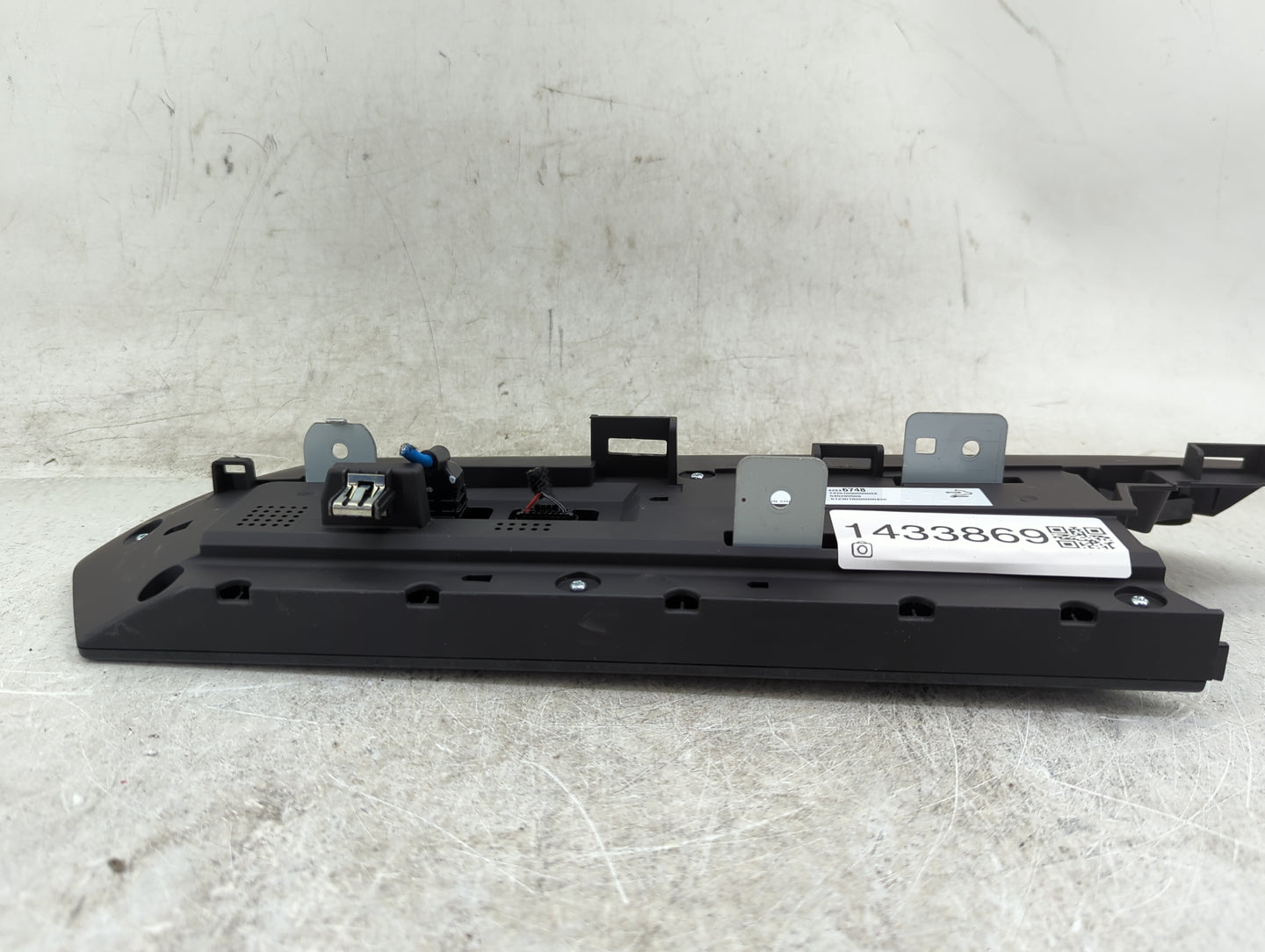 2024 Chevrolet Trax Information Display Screen Black - Oemusedautoparts1.com
