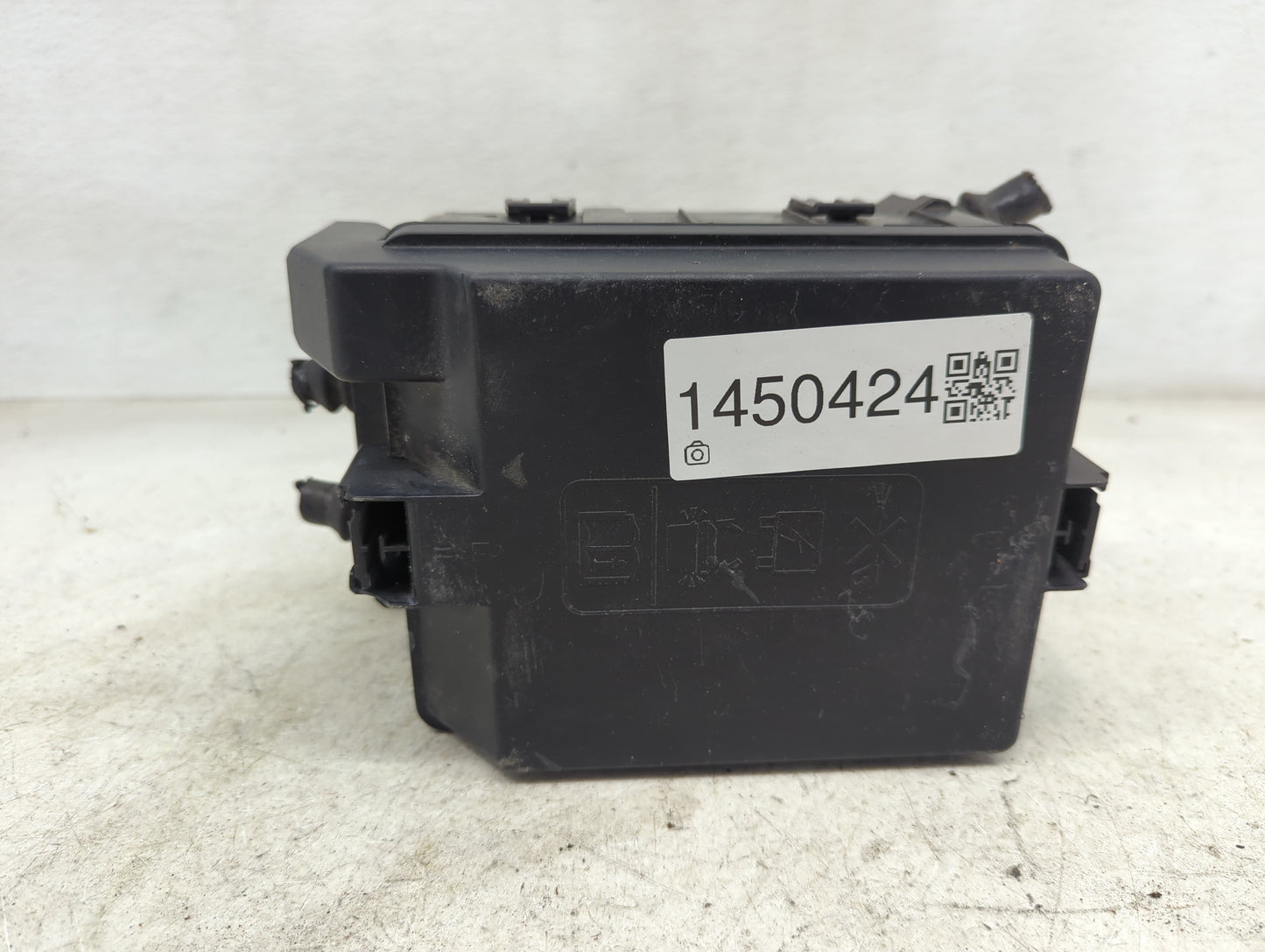 2024 Chevrolet Trax Fusebox Fuse Box Panel Relay Module P/N:42833151 13598343, 13598351 Fits OEM Used Auto Parts - Oemusedau