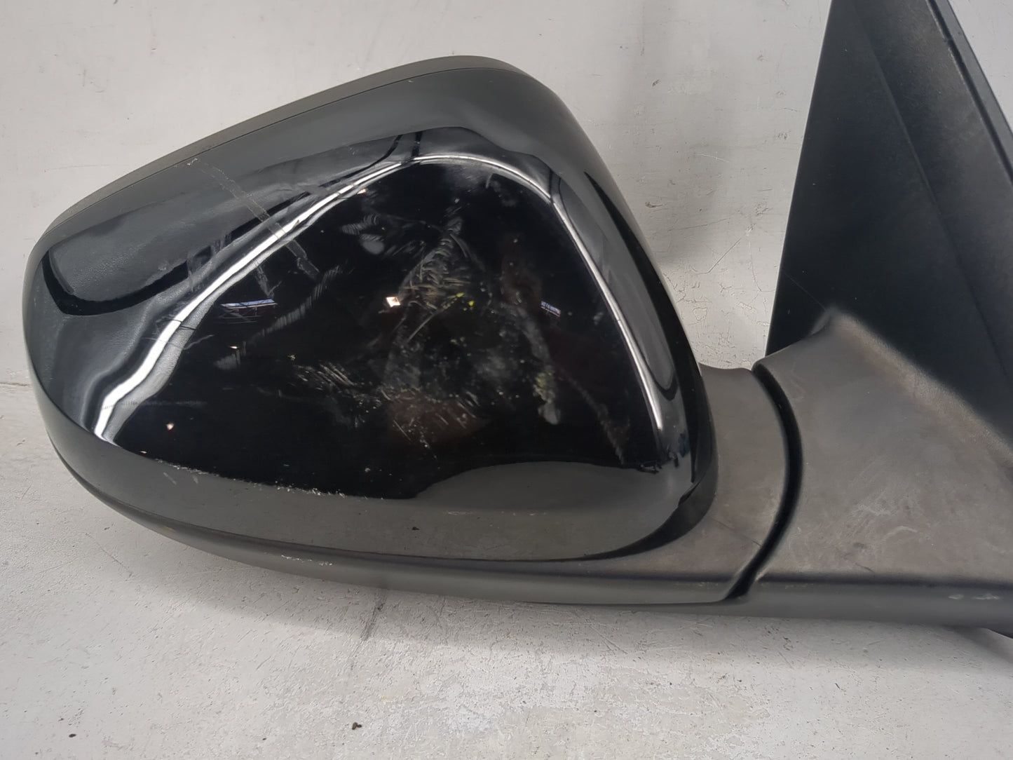 2024 Chevrolet Trax Passenger Side View Mirror - Right Door Mirror OEM Used - Oemusedautoparts1.com