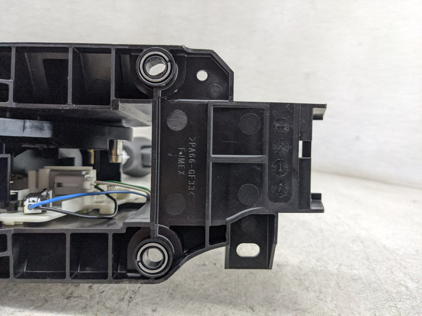 2024 Chevrolet Trax Floor Console Assembly Shifter - Oemusedautoparts1.com