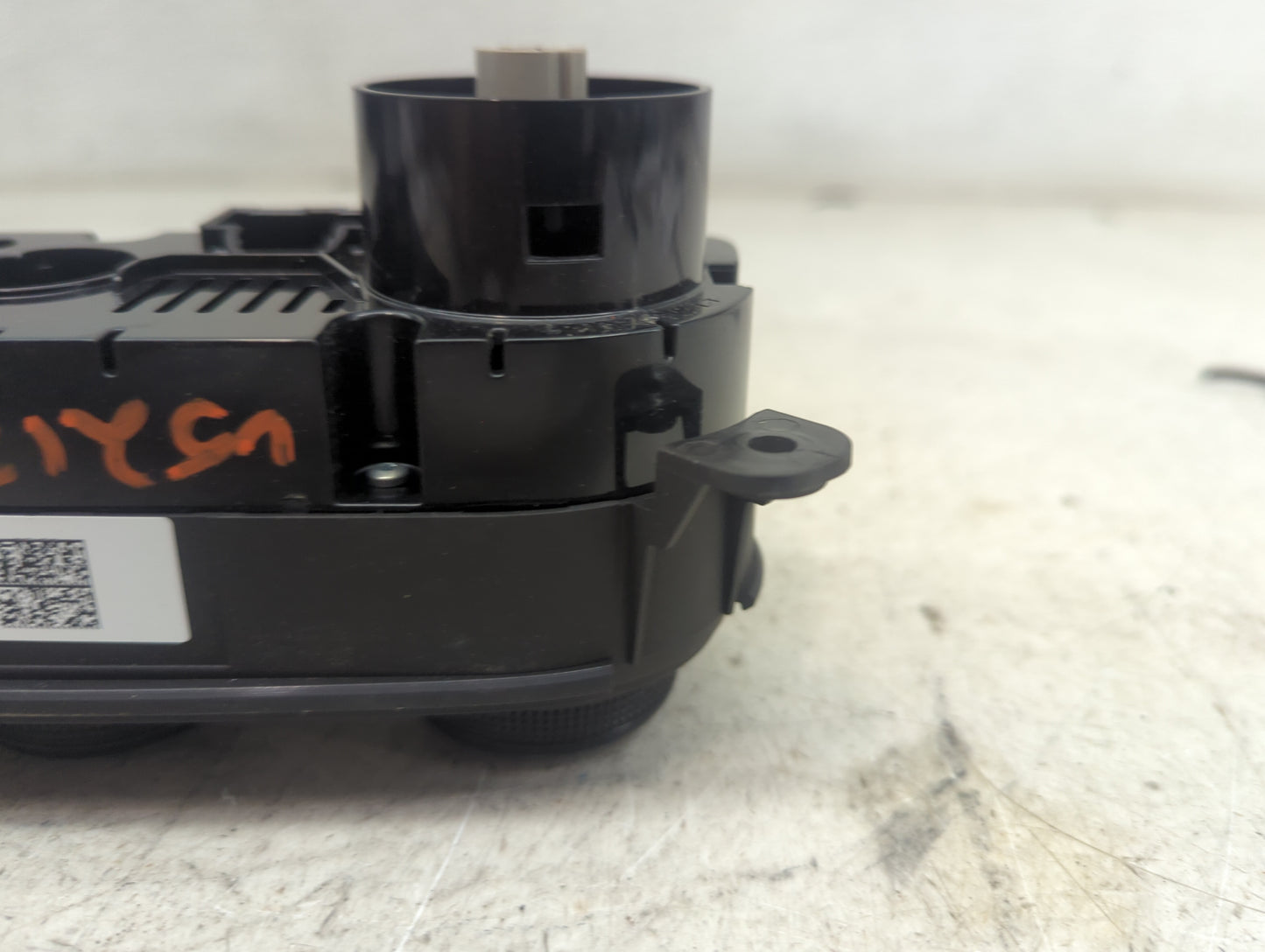 2024 Chevrolet Trax Climate Control Module Temperature AC/Heater Replacement P/N:42733710 3230100000000X, 544969533 Fits OEM