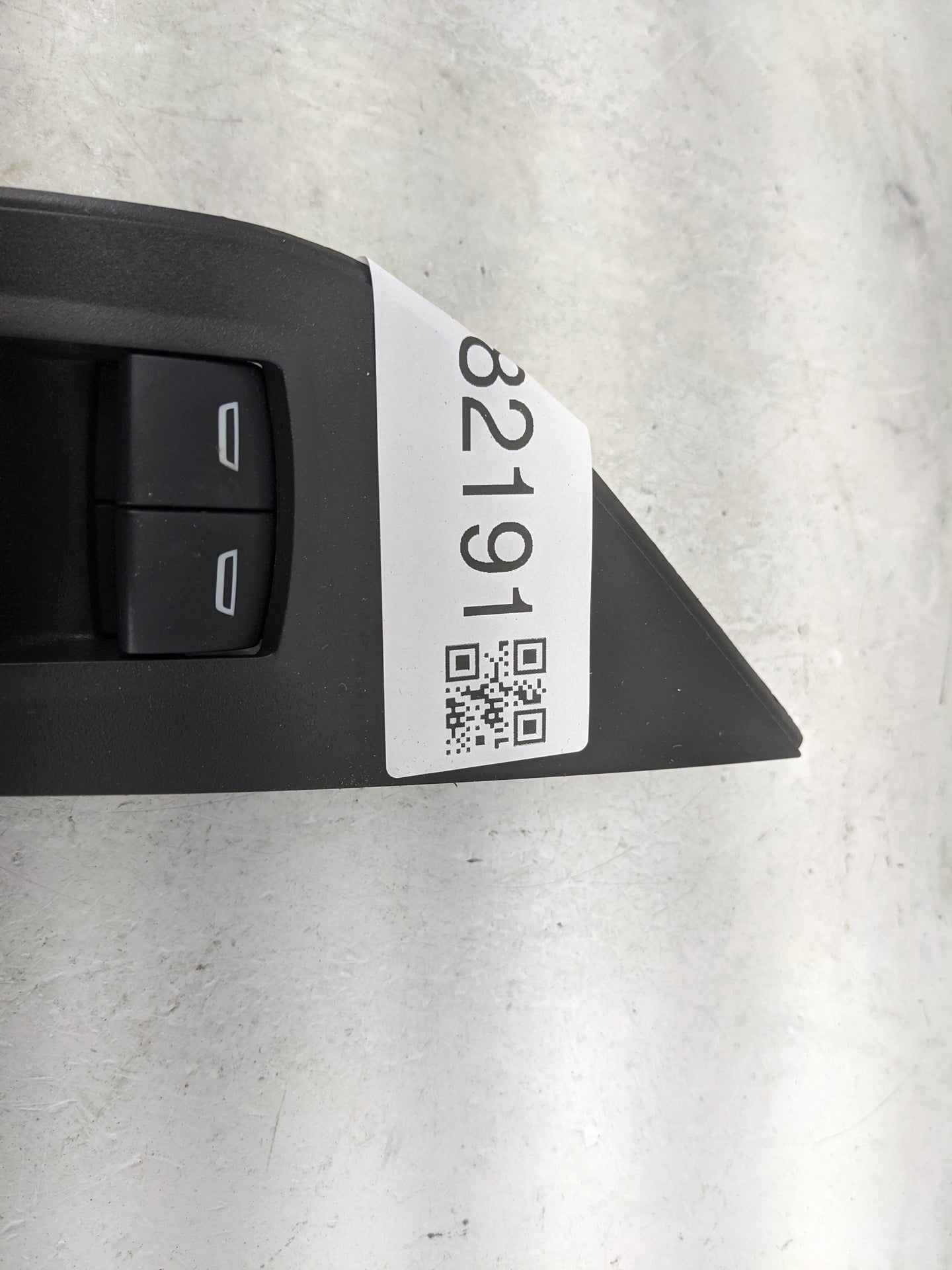 2024 Chevrolet Trax Master Power Window Switch Replacement Driver Side Left P/N:84412540 Fits Fits 2017 2018 2019 2020 OEM U