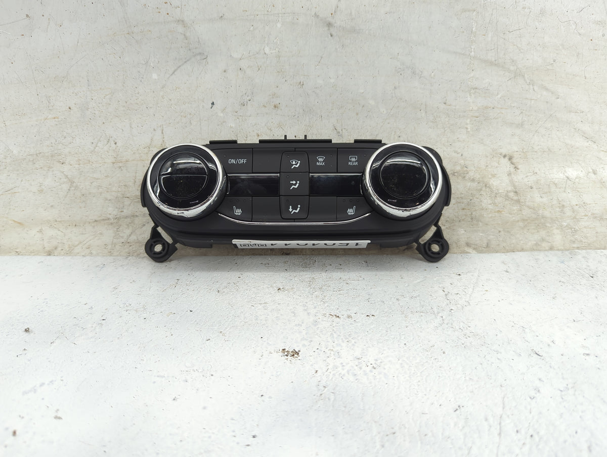 2024 Chevrolet Trax Climate Control Module Temperature AC/Heater Replacement P/N:42854938 7370200000000X Fits Fits 2021 2022