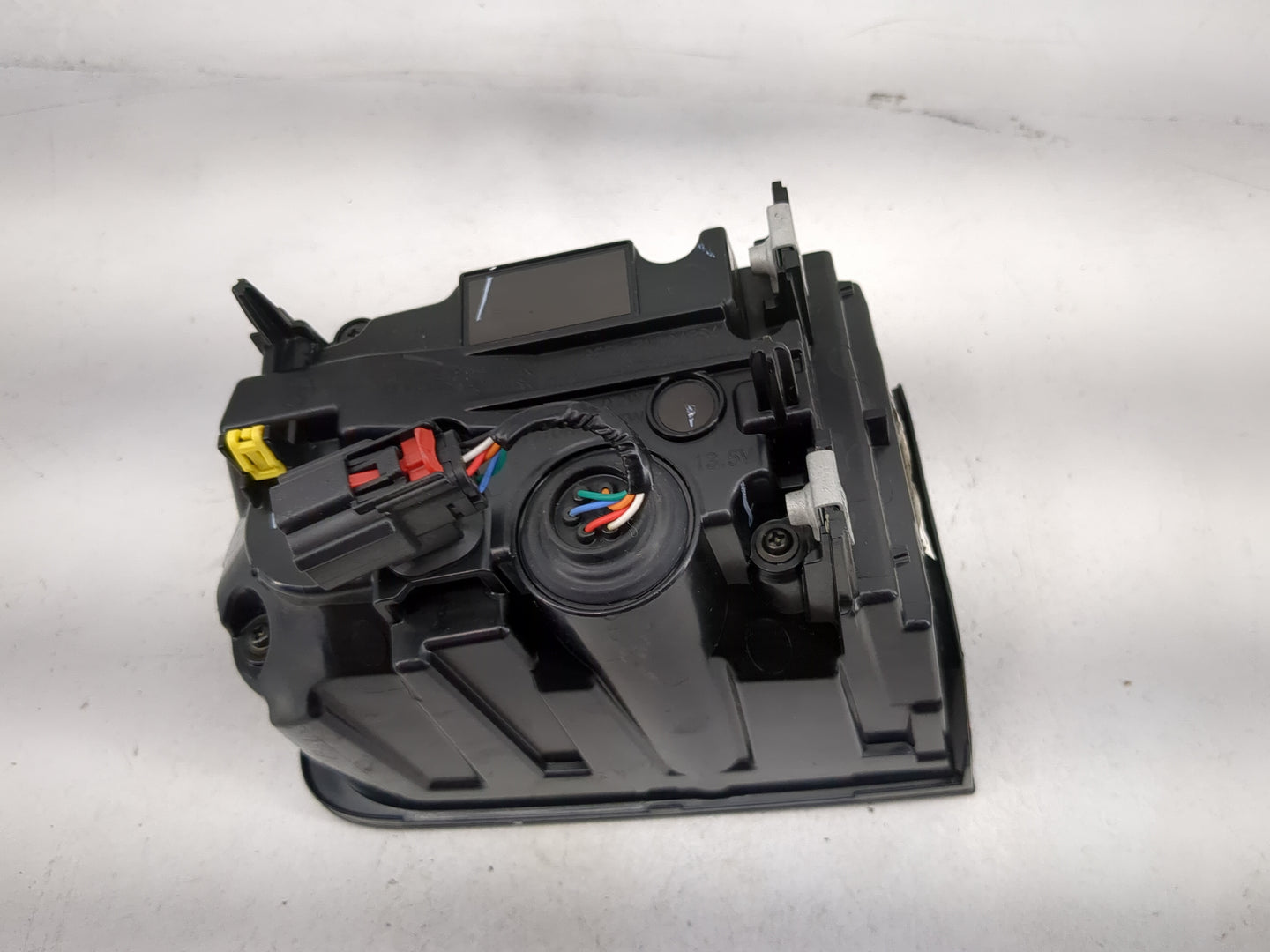 2024 Dodge Charger Passenger Right Side Deck Lid Mounted Tail Light - Oemusedautoparts1.com