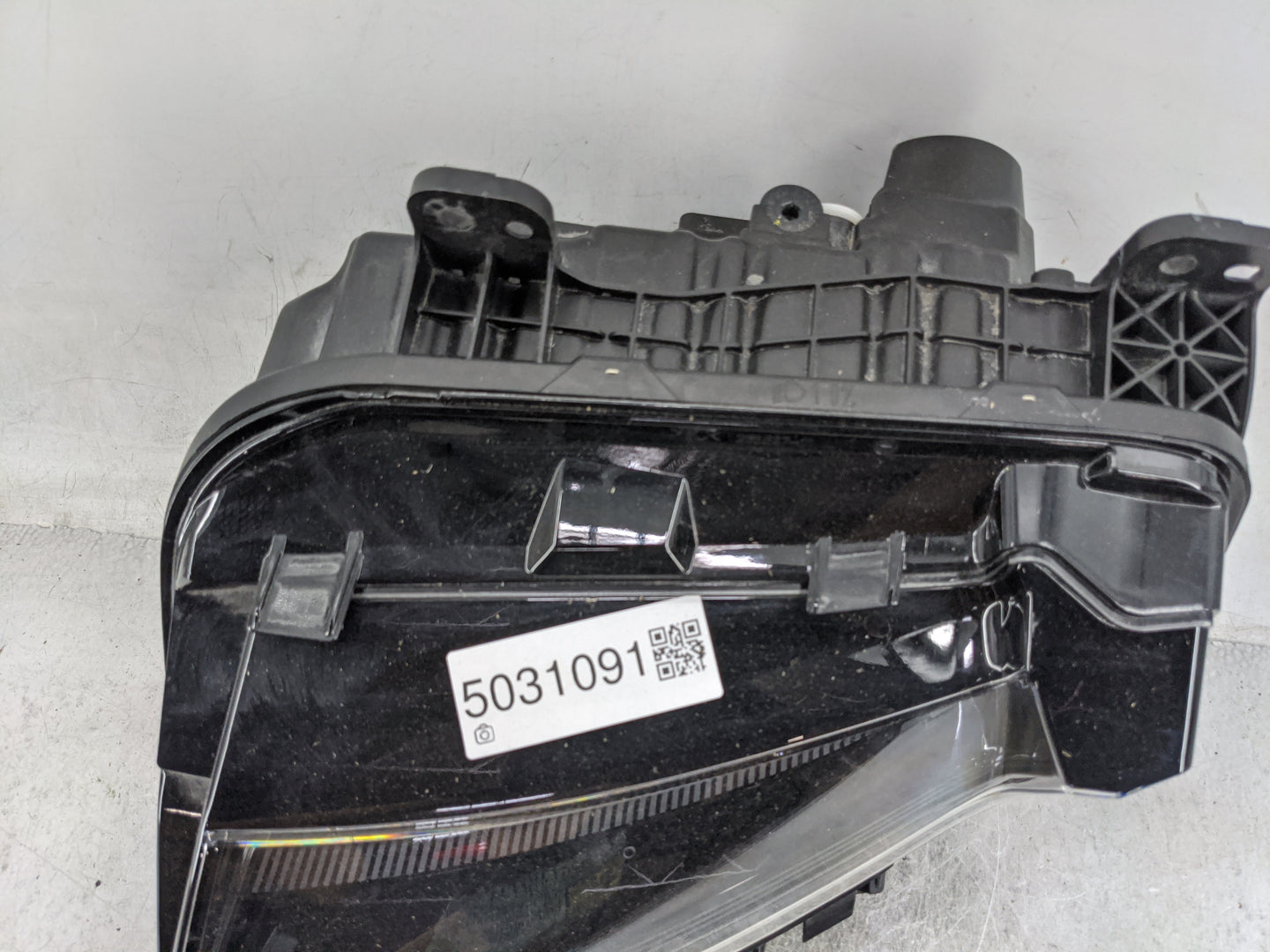 2024 Dodge Charger Driver Left Oem Head Light Headlight Lamp Black - Oemusedautoparts1.com