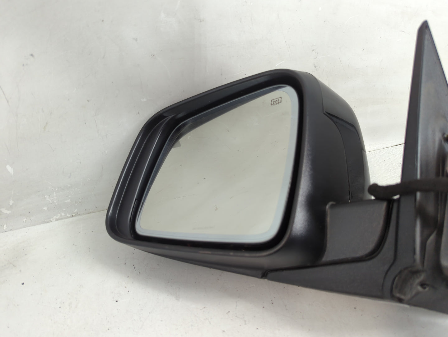 2024 Dodge Durango Side Mirror Replacement Driver Left View Door Mirror P/N:7JJ67DX8AA Fits OEM Used Auto Parts - Oemusedaut