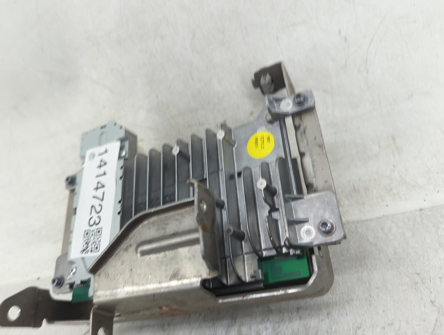 2024 Dodge Hornet Radio AM FM Cd Player Receiver Replacement P/N:68517287 89L4446F, 2AHPN-BE2887, 6434C-BE2887 Fits OEM Used